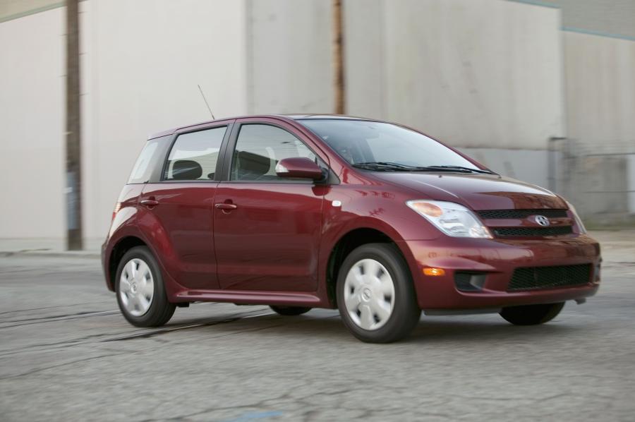  Scion xA 2006 года  (фото 10 из 21)